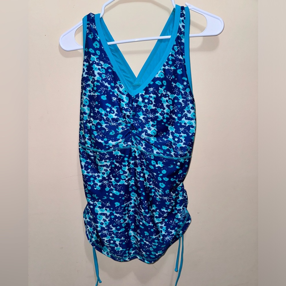 UV Skinz Womens Tank Bathing Suit Top 2XL